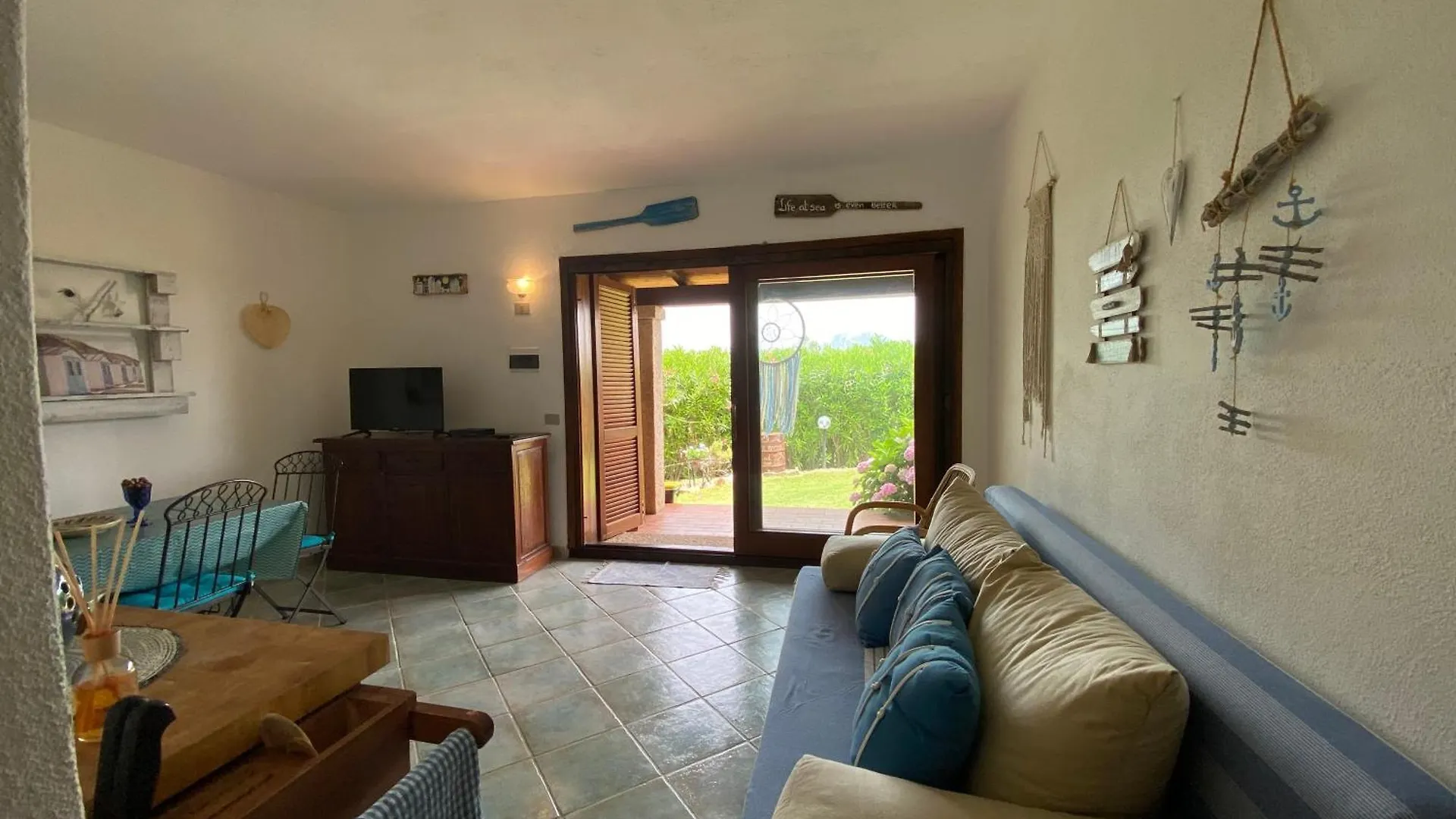Frühstückspension Villa Acchiappasogni Loiri Porto San Paolo