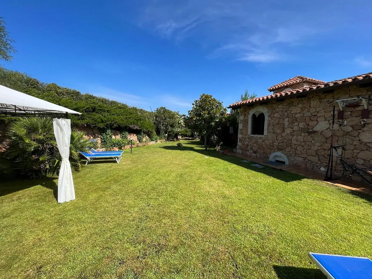 Villa Acchiappasogni Porto San Paolo  Italien